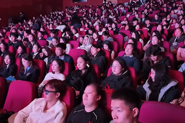 Мөрөөдлөө мэргэжил болгоё өдөрлөгт 30 орчим их дээд сургууль оролцож байна